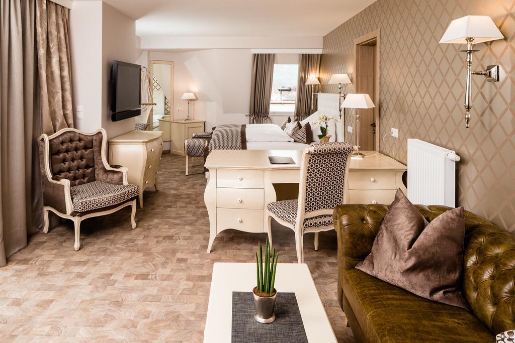 Hotel Roessl Rablà Zewnętrze zdjęcie